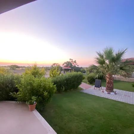 Karina Vineyard House בית כפרי בוזקאדה