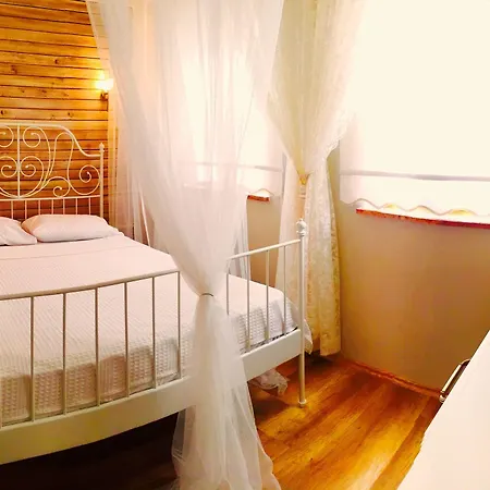 Karina Vineyard House