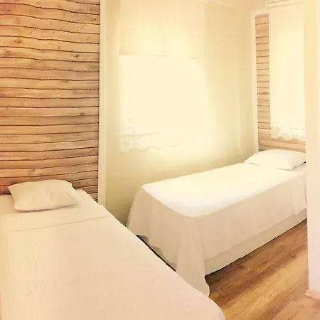 Karina Vineyard House בית כפרי *