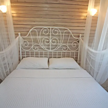 Karina Vineyard House *