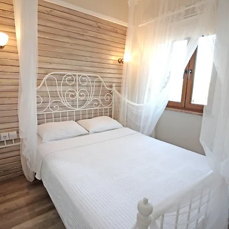 Karina Vineyard House בית כפרי