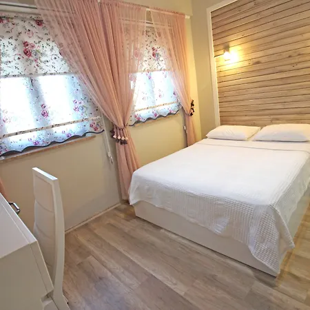 Karina Vineyard House
