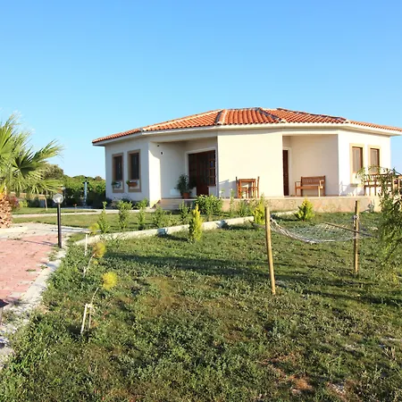 Karina Vineyard House בית כפרי בוזקאדה