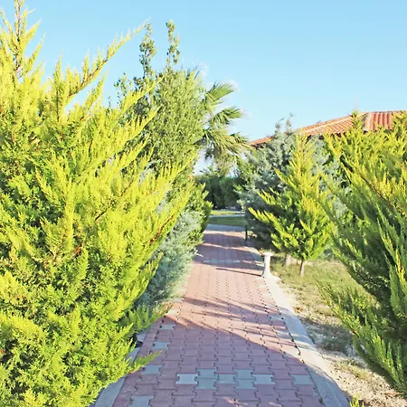 בית כפרי Karina Vineyard House בוזקאדה
