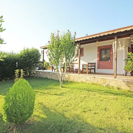 Karina Vineyard House בוזקאדה
